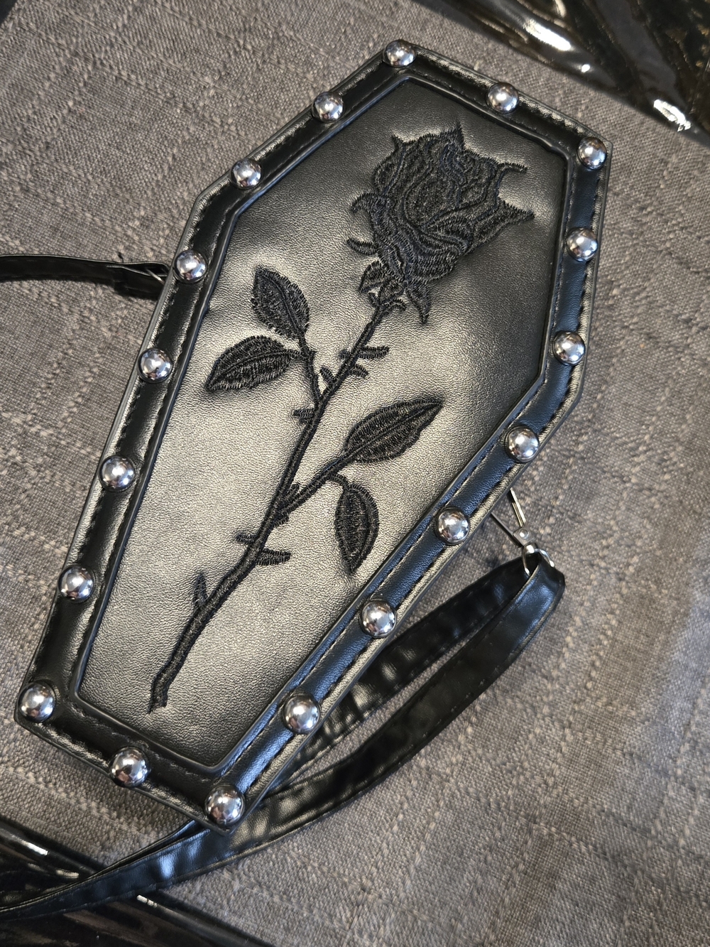 ⚰️ Gothic Coffin Crossbody Bag Black Faux Leather Embroidered Rose Silver Studs